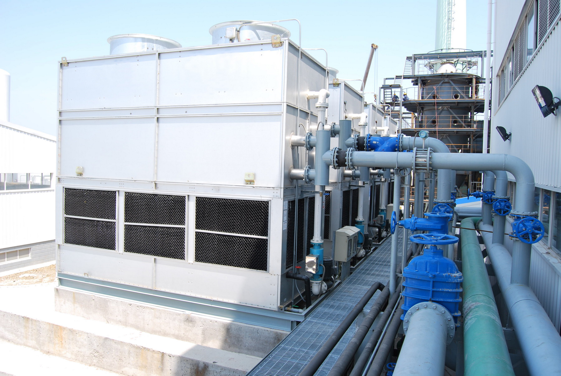 在進行冷卻塔供冷系統設計應注意哪些問題？