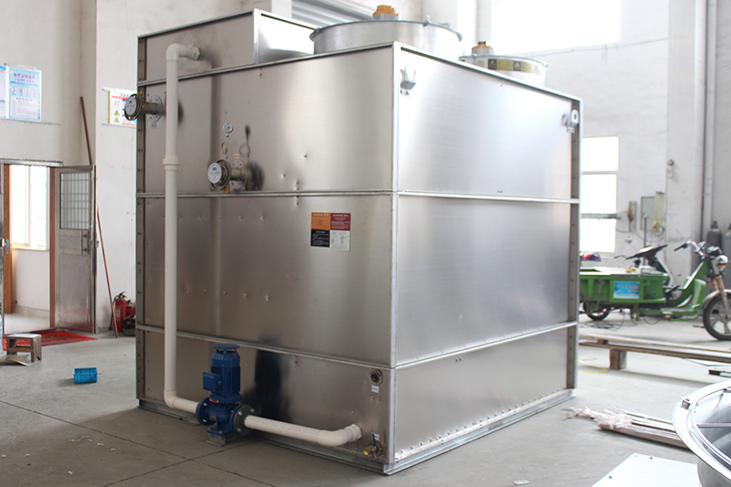 橫流式閉式冷卻塔（304不銹鋼面板）