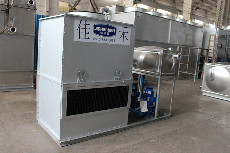 復合流封閉式冷卻塔中風機該如何選